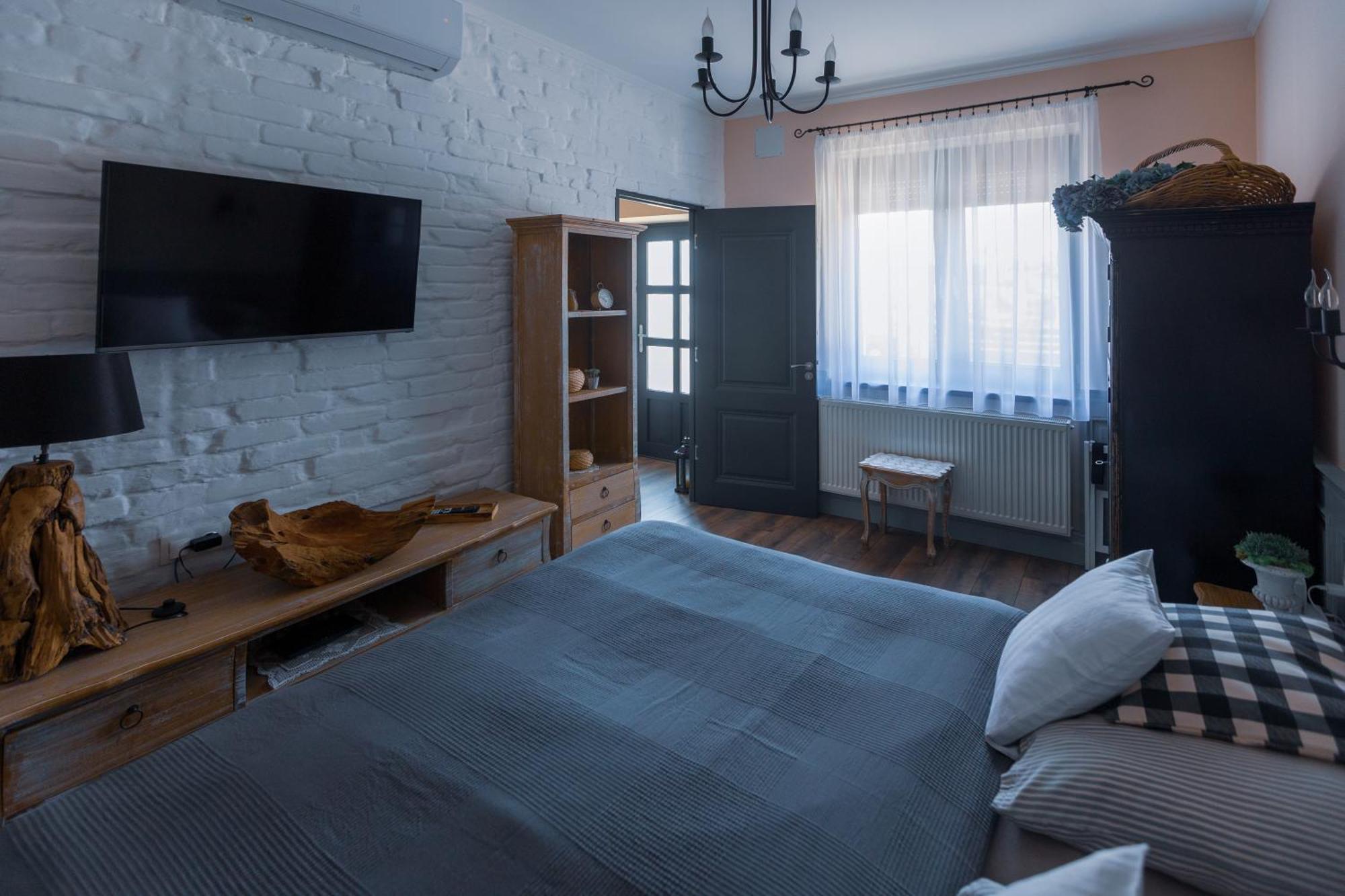 Bab-Lak Apartman Кишварда Экстерьер фото